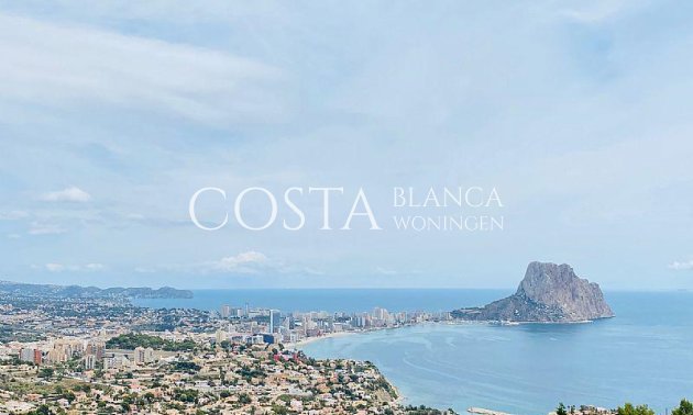 Nowy budynek - Willa -
Calpe