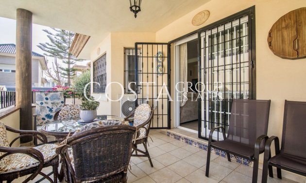 Resale - Villa -
Almoradí - Almoradi Centro