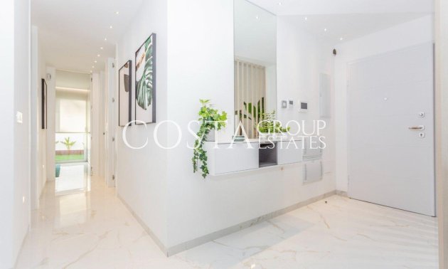 Herverkoop - Villa -
Torrevieja - Torrevieja Centro