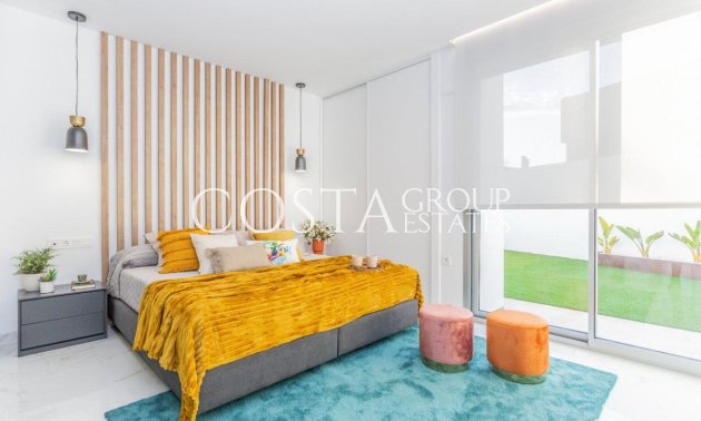 Herverkoop - Villa -
Torrevieja - Torrevieja Centro