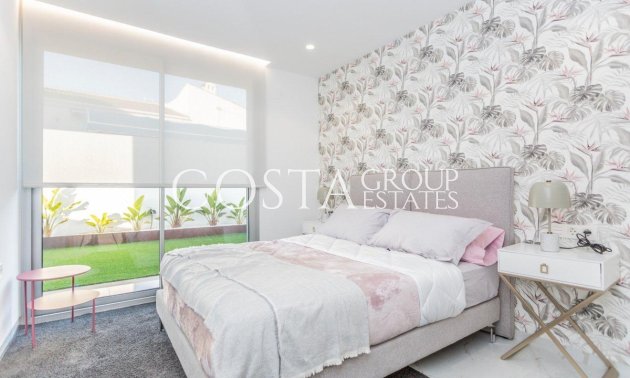 Herverkoop - Villa -
Torrevieja - Torrevieja Centro