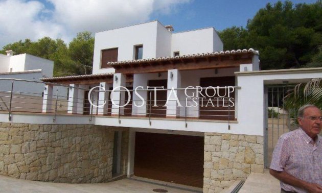 Resale - Villa -
Teulada - Moraira