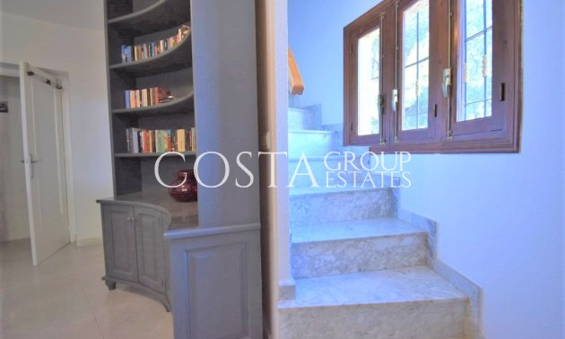 Herverkoop - Villa -
Orihuela - Villamartin