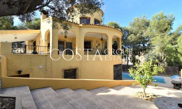 Herverkoop - Villa -
Orihuela - Villamartin