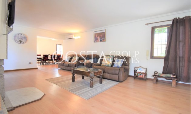 Herverkoop - Villa -
Orihuela - Villamartin