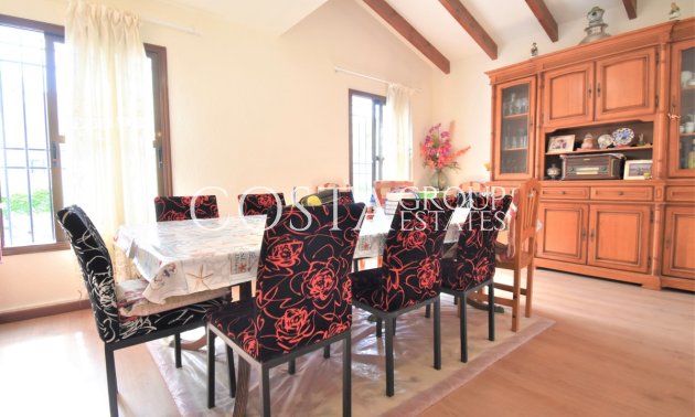 Herverkoop - Villa -
Orihuela - Villamartin