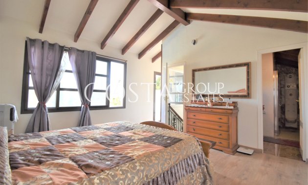 Herverkoop - Villa -
Orihuela - Villamartin