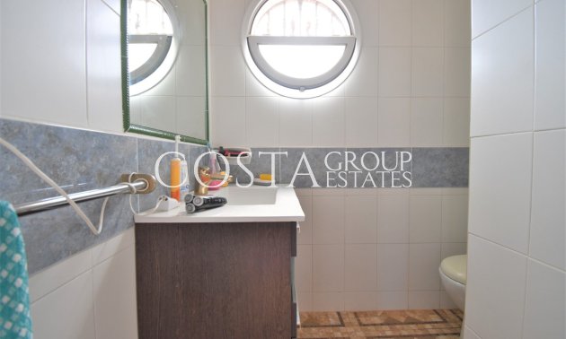 Herverkoop - Villa -
Orihuela - Villamartin