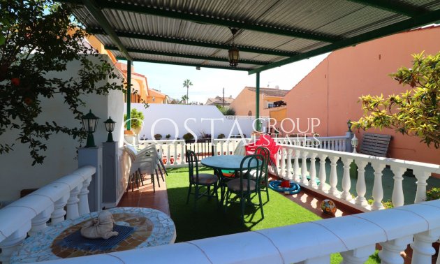 Herverkoop - Huis -
Benijofar