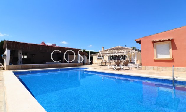 Resale - Villa -
Almoradí - Heredades