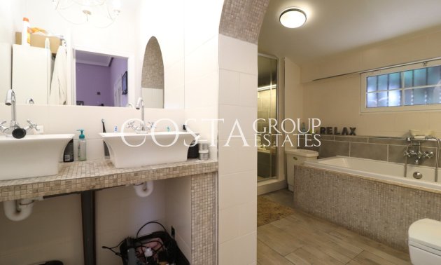 Resale - Villa -
Almoradí - Heredades