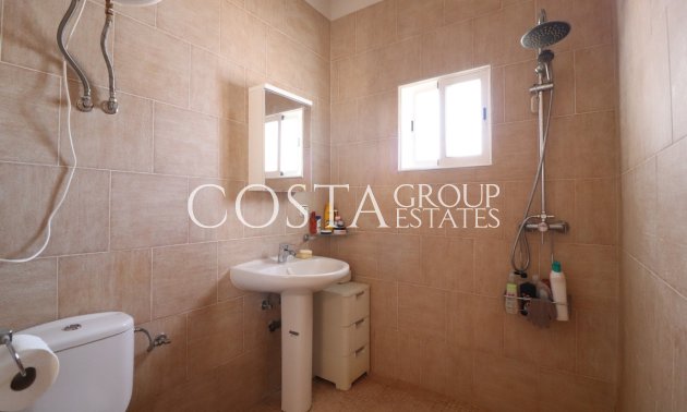 Resale - Villa -
Almoradí - Heredades