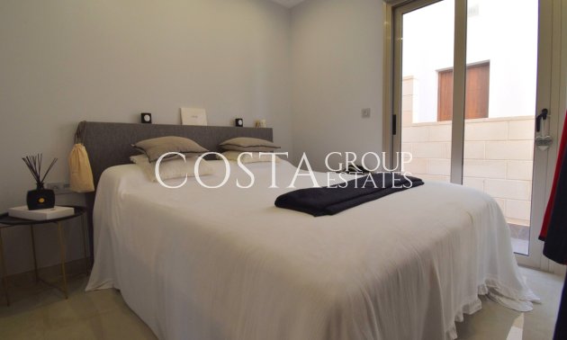 Odsprzedaż - Willa -
Orihuela - Villamartin