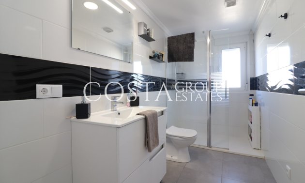 Herverkoop - Villa -
Rojales - Rojales Centro