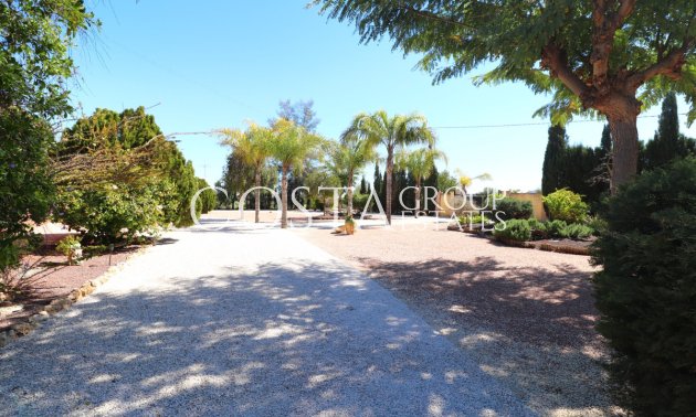 Resale - Villa -
Callosa de Segura - Callosa de Segura Centro