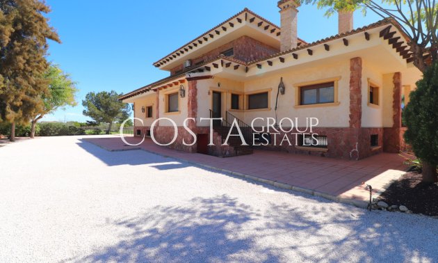 Resale - Villa -
Callosa de Segura - Callosa de Segura Centro