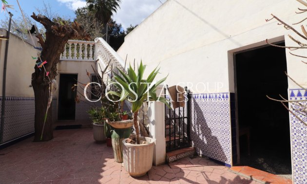 Resale - Villa -
Almoradí - Heredades