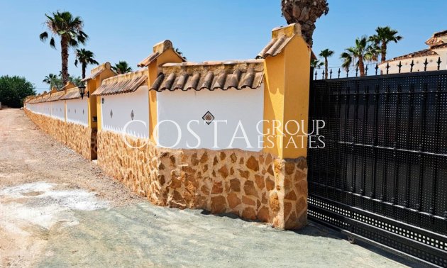 Wiederverkauf - Villa -
Catral - Catral Centro