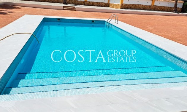 Wiederverkauf - Villa -
Catral - Catral Centro