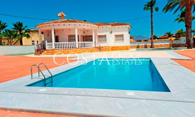 Wiederverkauf - Villa -
Catral - Catral Centro