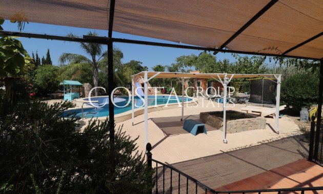 Herverkoop - Villa -
Catral - Catral Centro