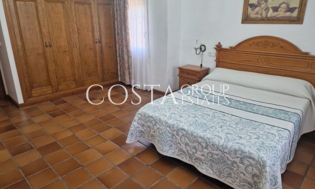 Revente - Villa -
Orihuela - Mil Palmeras