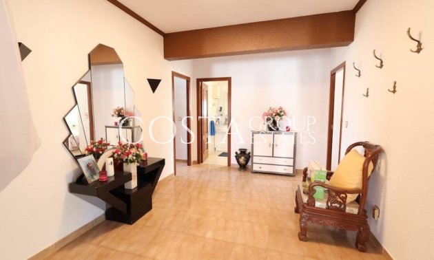 Herverkoop - Villa -
Torrevieja - Torrevieja Centro