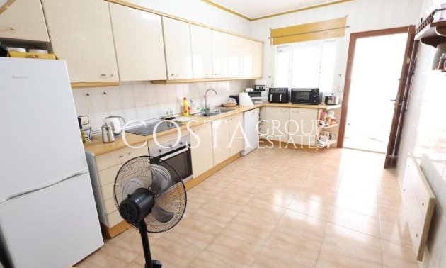 Herverkoop - Villa -
Torrevieja - Torrevieja Centro