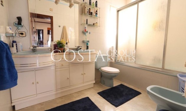 Herverkoop - Villa -
Torrevieja - Torrevieja Centro