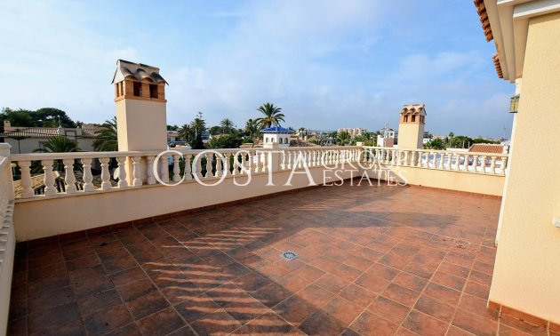 Resale - Villa -
Orihuela - Cabo Roig