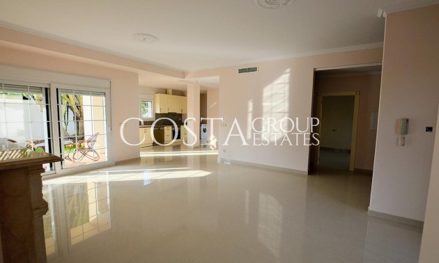 Resale - Villa -
Orihuela - Cabo Roig