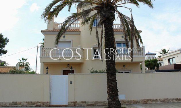 Resale - Villa -
Orihuela - Cabo Roig