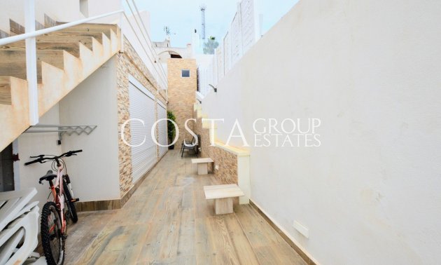 Odsprzedaż - Willa -
Orihuela - Villamartin