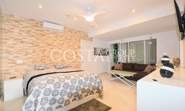 Odsprzedaż - Willa -
Orihuela - Villamartin