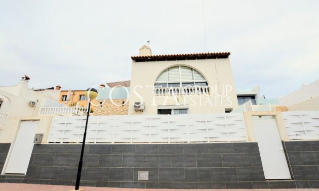 Odsprzedaż - Willa -
Orihuela - Villamartin