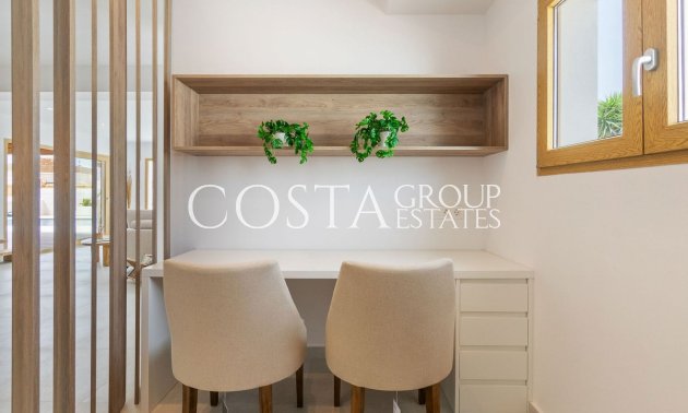 Herverkoop - Villa -
Torrevieja - Torrevieja Centro