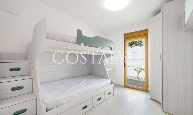 Herverkoop - Villa -
Torrevieja - Torrevieja Centro