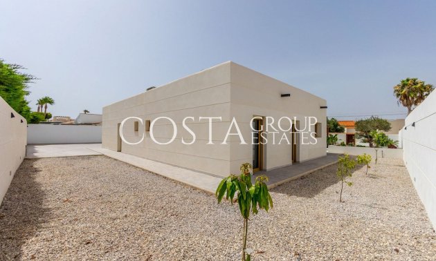 Herverkoop - Villa -
Torrevieja - Torrevieja Centro