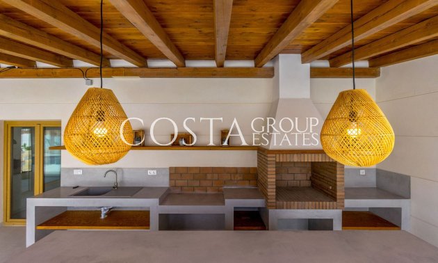 Herverkoop - Villa -
Torrevieja - Torrevieja Centro