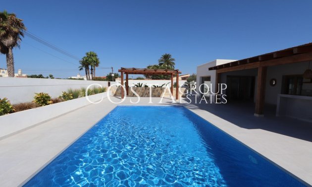 Herverkoop - Villa -
Torrevieja - Torrevieja Centro