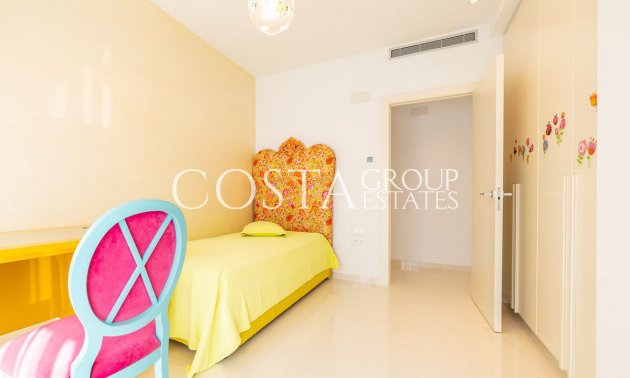 Resale - Villa -
Orihuela - Campoamor