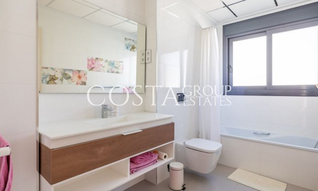 Resale - Villa -
Orihuela - Campoamor