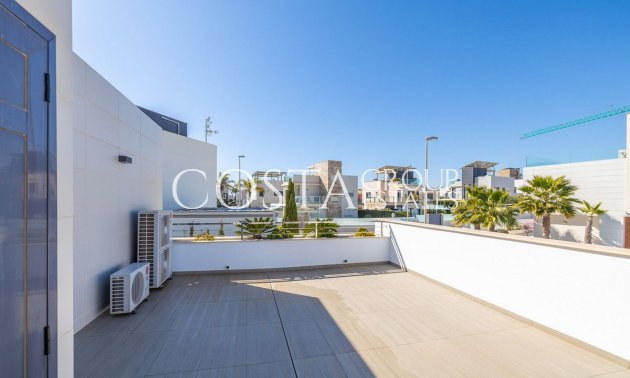 Resale - Villa -
Orihuela - Campoamor