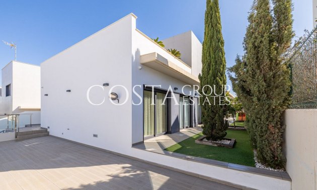 Resale - Villa -
Orihuela - Campoamor
