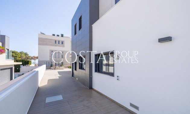 Resale - Villa -
Orihuela - Campoamor