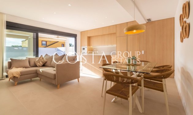 Odsprzedaż - Willa -
Torrevieja - Torrevieja Centro