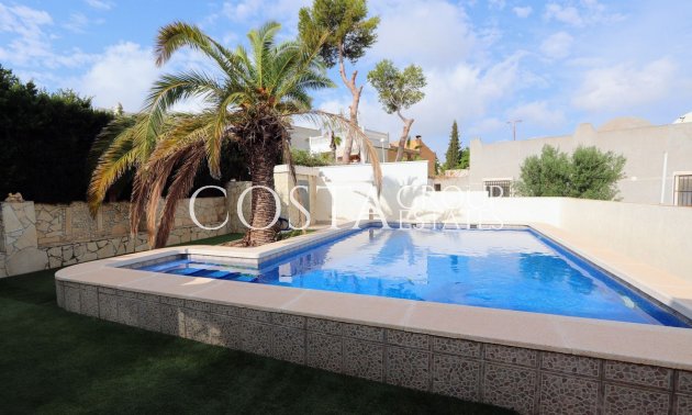 Herverkoop - Villa -
Orihuela - Los Balcones