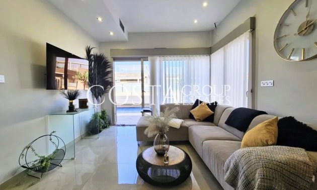 Herverkoop - Villa -
Orihuela - Villamartin