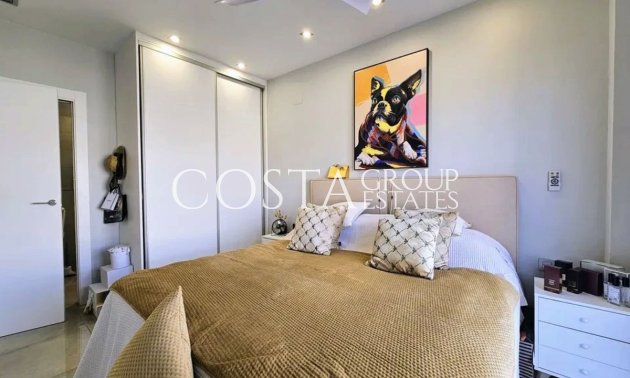 Herverkoop - Villa -
Orihuela - Villamartin