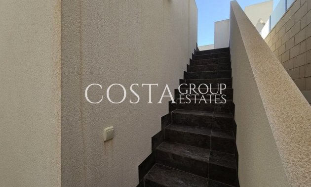 Herverkoop - Villa -
Orihuela - Villamartin